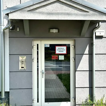 Marcinowska 2 - Self Check-in 20h - Parking Apartament Trzebnica